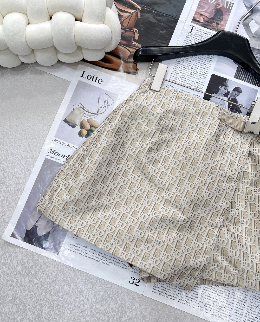 🆕DIOR新款老花提花裤裙，老花满印自带高级滤镜，度假风拉满⛱️A字版型藏肉buff叠满，正面半裙视觉秒