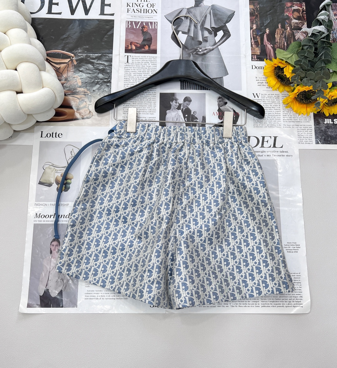 🆕DIOR新款老花提花裤裙，老花满印自带高级滤镜，度假风拉满⛱️A字版型藏肉buff叠满，正面半裙视觉秒