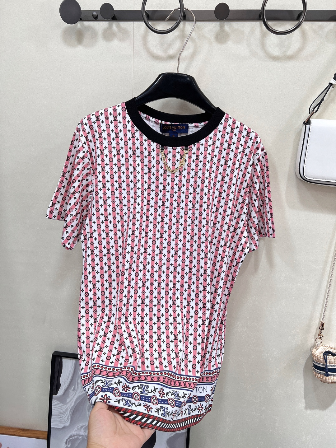🆕Louis Vuitton2025新款老花印花链条短袖T恤定制YB丝光全棉材质 透气舒适 质感十足 宽