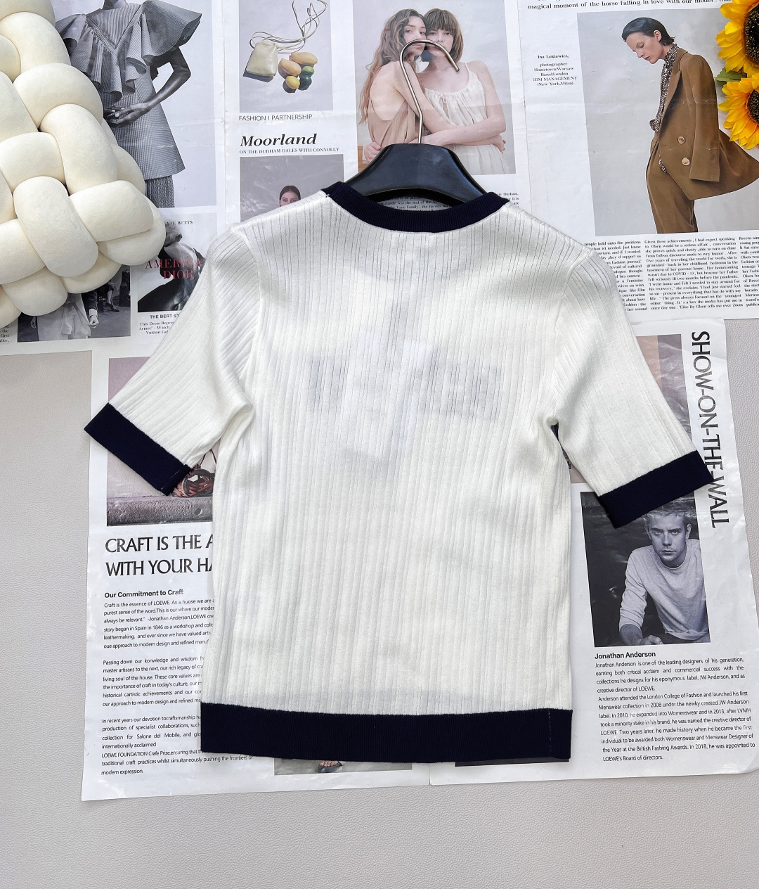 🆕CHANEL小香竖条纹字母提花针织短袖，这款竖条纹字母提花圆领针织短袖，把经典与清新玩出花💐 马卡龙条