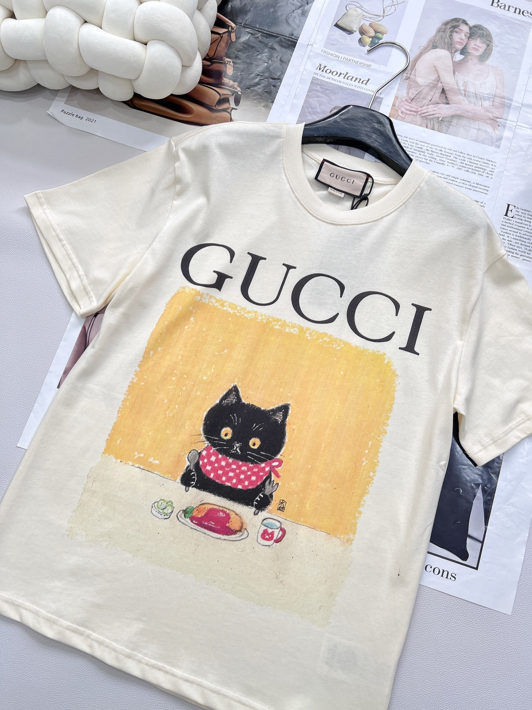 🆕 Gucci 可爱猫咪印花短袖T恤定制280克同缸染面料 手感非常舒服 上身亲肤舒适！！特别活力又阳光