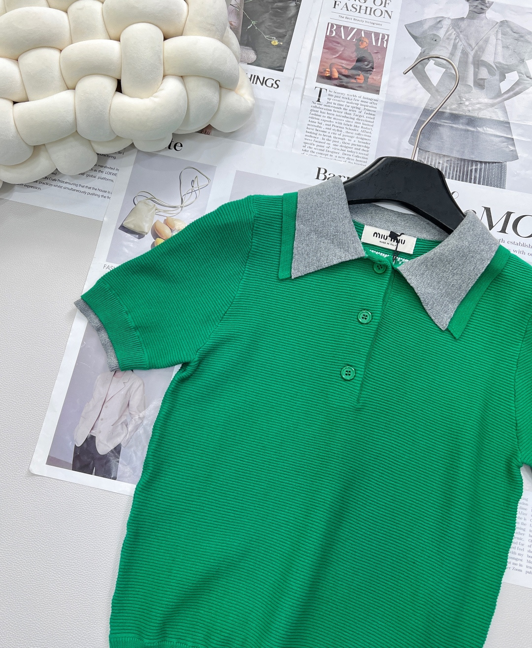 🆕Miumiu新款双层领针织Polo领上衣，定制YB羊毛纱线织造 质感高级 光泽舒适 针织翻领半开襟上衣