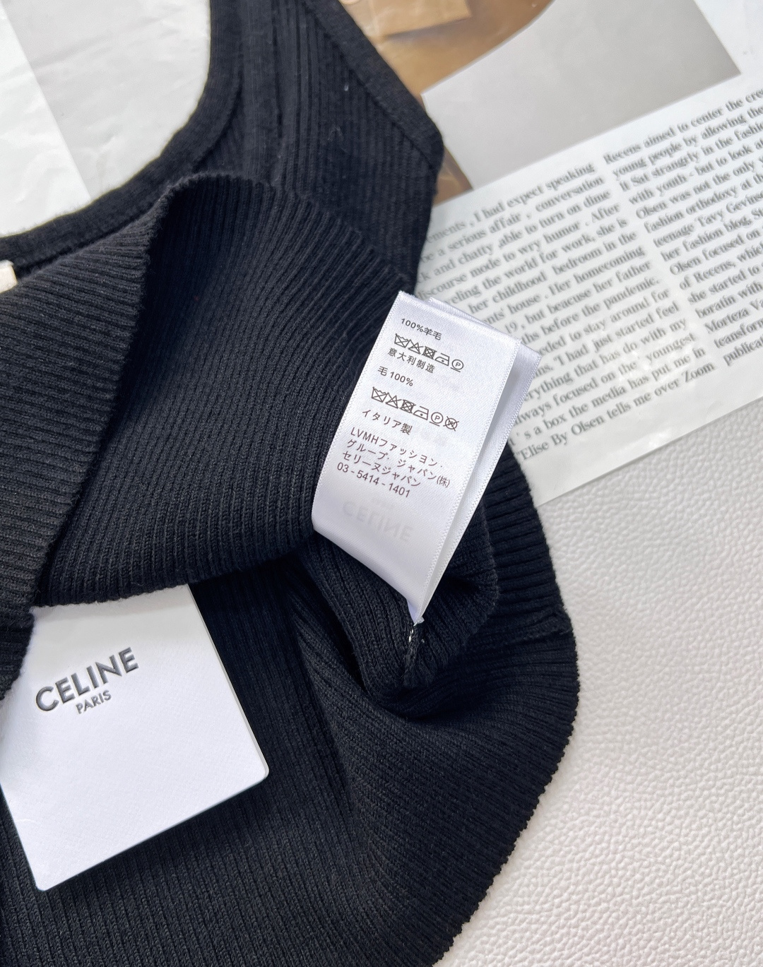 🆕CELINE 25SS新款logo徽标吊带背心✨ 高级感拿捏！定制的羊毛纱线，柔软亲肤，像被云朵轻轻包