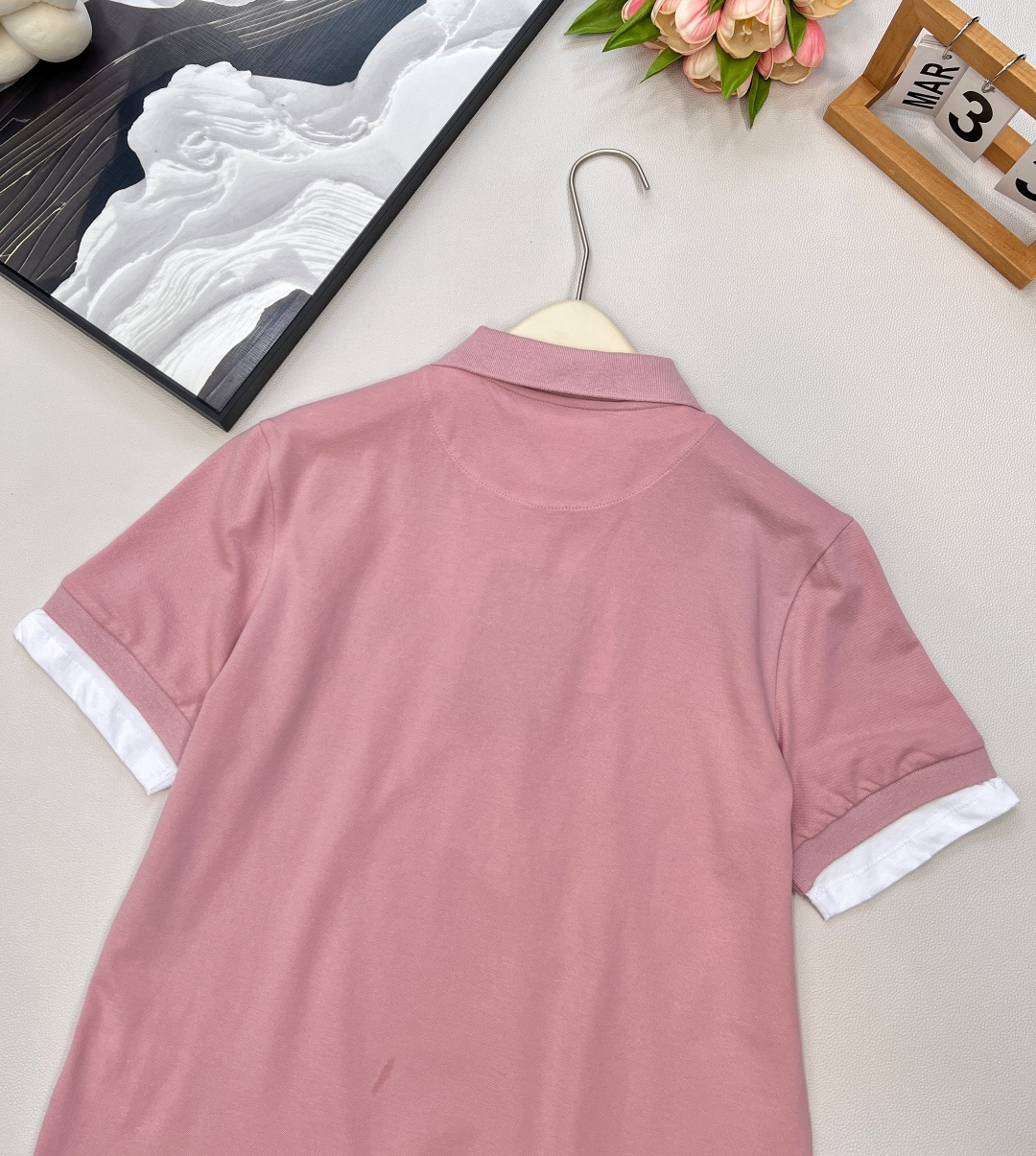 🆕Prada新款撞色假两件𝑝𝑜𝑙𝑜衫，定制YB原生朱地全棉材质 质地轻薄 带有孔洞 吸湿透气 舒适软糯 