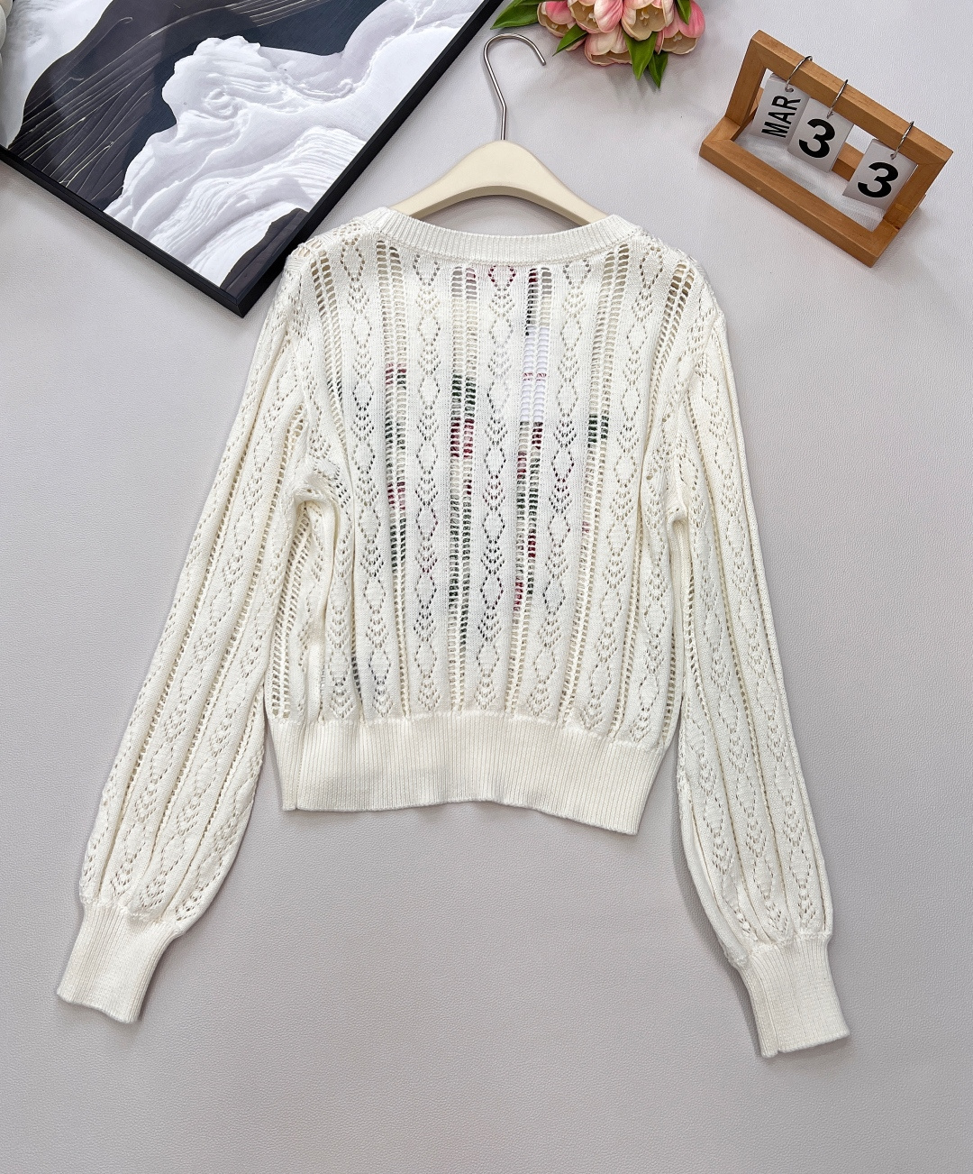 🆕Valentino 新款华伦天奴花朵刺绣镂空针织长袖。人间富贵花氛围感💐 被问爆的复古宫廷风神衣！Va