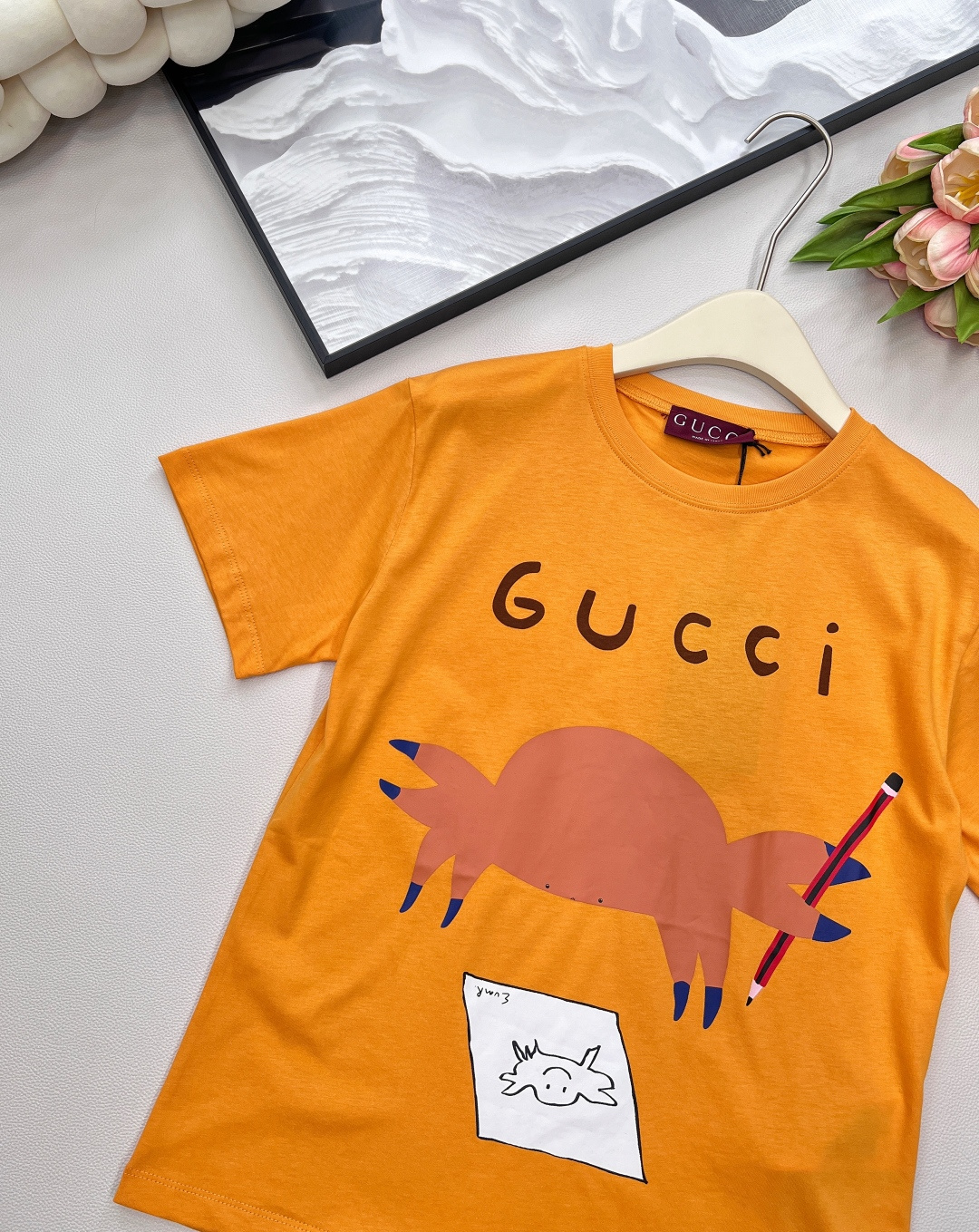 🆕Gucci新款童趣印花圆领短袖T恤，定制YB原生全棉材质 透气舒适 质感十足 修身短袖T恤裁剪 凸显品