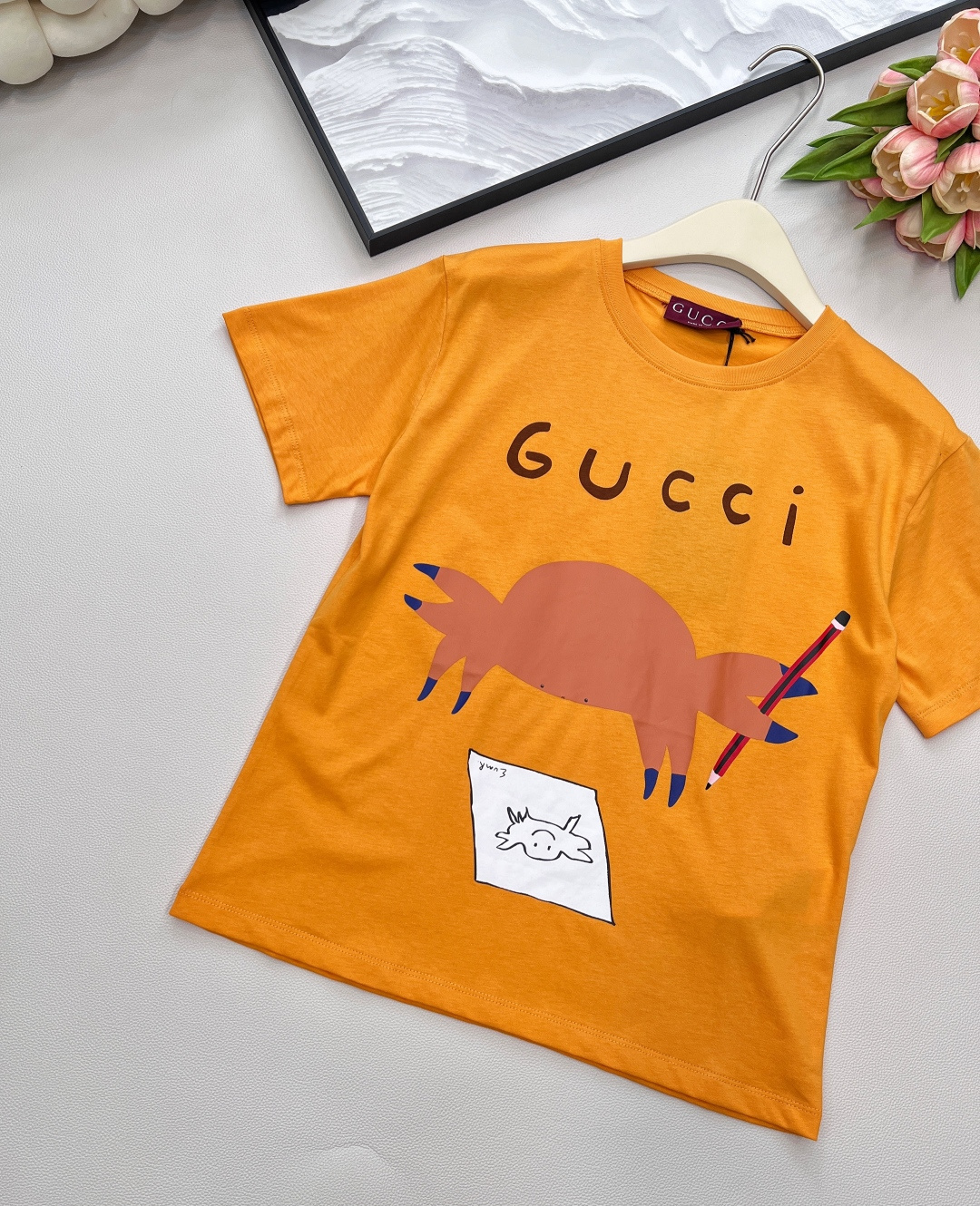 🆕Gucci新款童趣印花圆领短袖T恤，定制YB原生全棉材质 透气舒适 质感十足 修身短袖T恤裁剪 凸显品