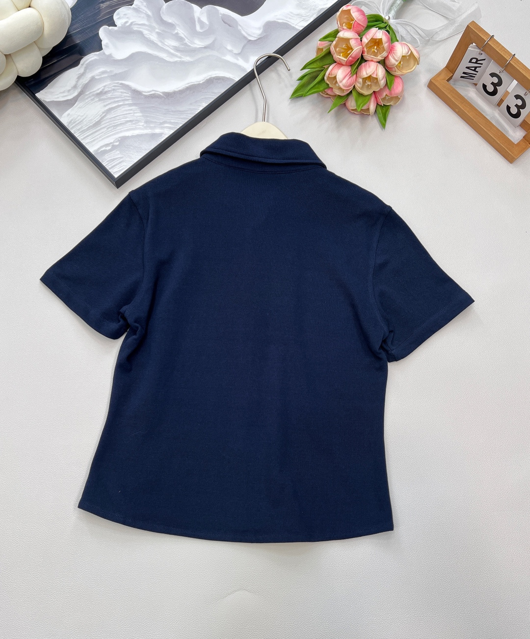 🆕Miumiu25Ss春夏新款 微标刺绣珠地棉单排扣polo衫丨⚠独家yb开发！高版出品！ 胸前刺绣徽标