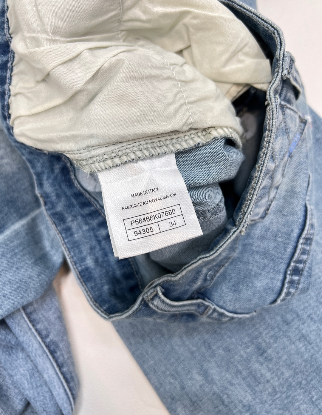 🆕CHANEL小香家*25夏季新款后袋双c亮片弹力微喇裤！独家开定，秋冬王炸款，前幅破洞设计加后袋亮片，