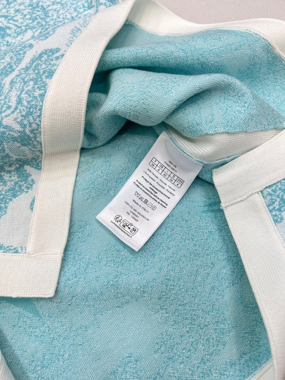 🆕Dior2024新款半开襟针织提花背心裙。定制YB进口纱线织造 质感舒适 分量十足 背心裙版型 通体包