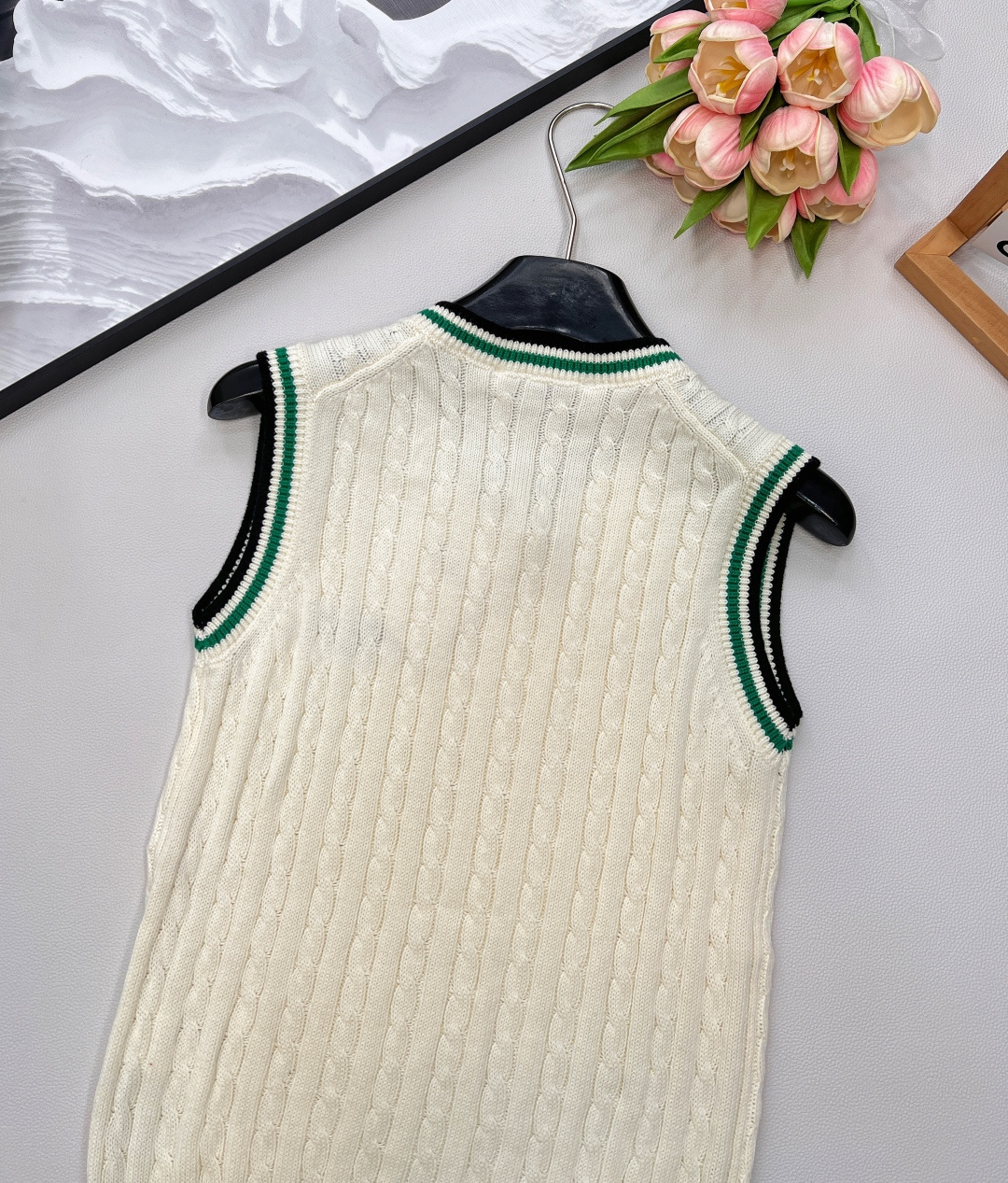 🆕Dior新款麻花针织条纹套头背心，定制YB丝毛针织材质 亲肤软糯 密实细腻 正肩V领背心版型 成衣超重