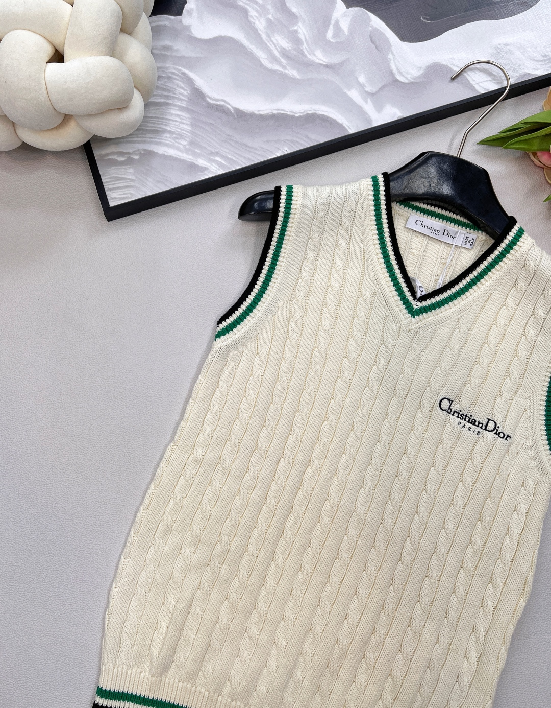 🆕Dior新款麻花针织条纹套头背心，定制YB丝毛针织材质 亲肤软糯 密实细腻 正肩V领背心版型 成衣超重