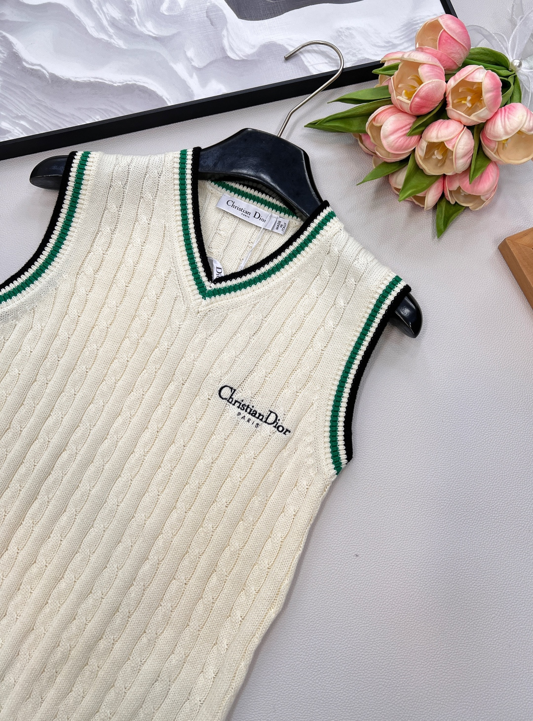 🆕Dior新款麻花针织条纹套头背心，定制YB丝毛针织材质 亲肤软糯 密实细腻 正肩V领背心版型 成衣超重