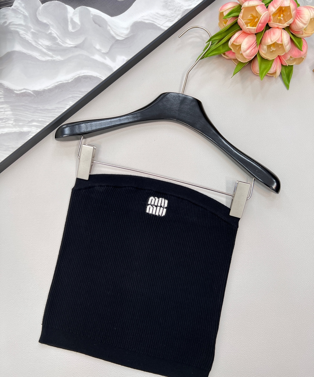 🆕Miumiu撞色字母提花经典微标针织抹胸上衣丨⚠独家yb开发！高版出品！区别市面版本，超显瘦小蛮腰 真