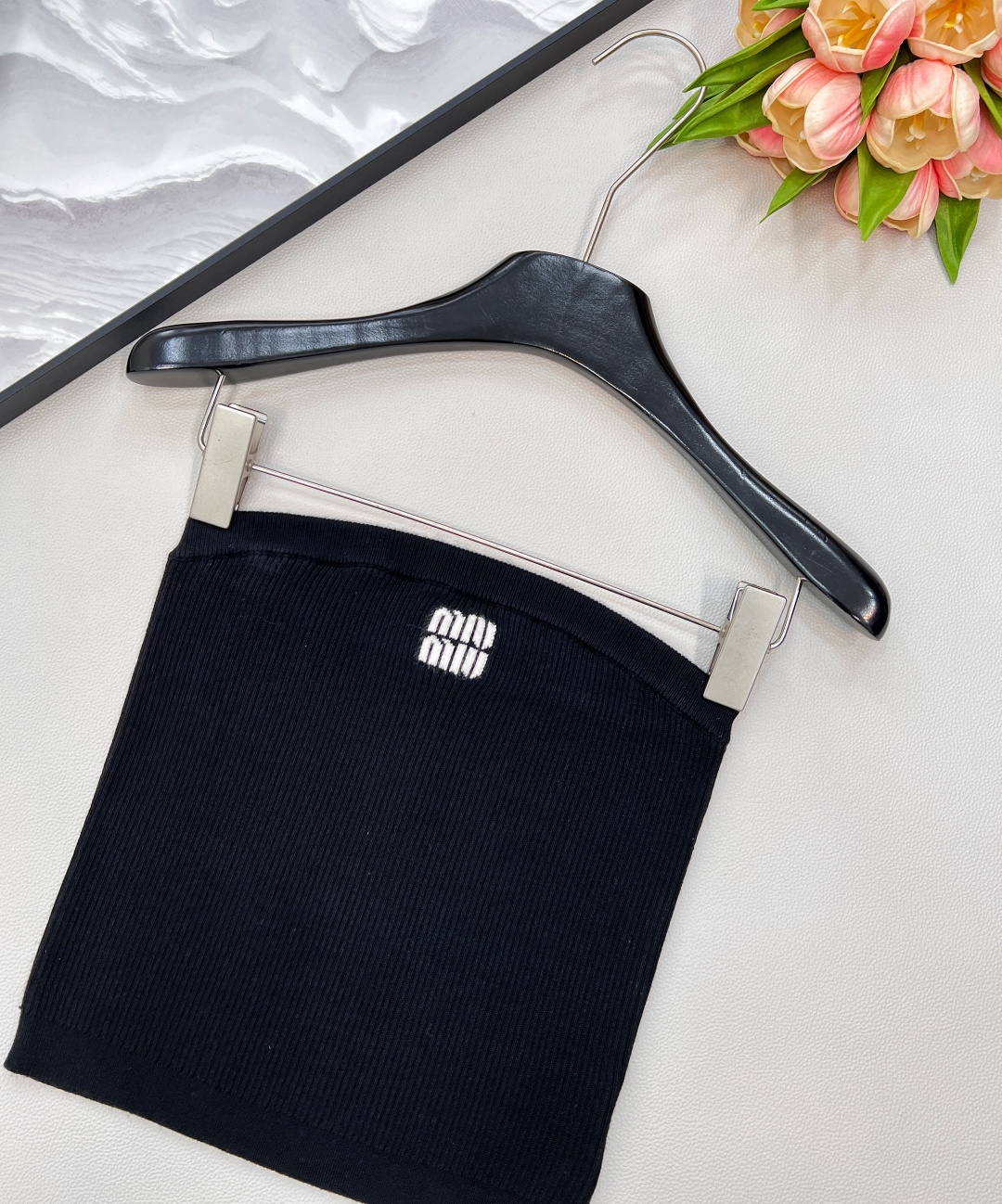 🆕Miumiu撞色字母提花经典微标针织抹胸上衣丨⚠独家yb开发！高版出品！区别市面版本，超显瘦小蛮腰 真