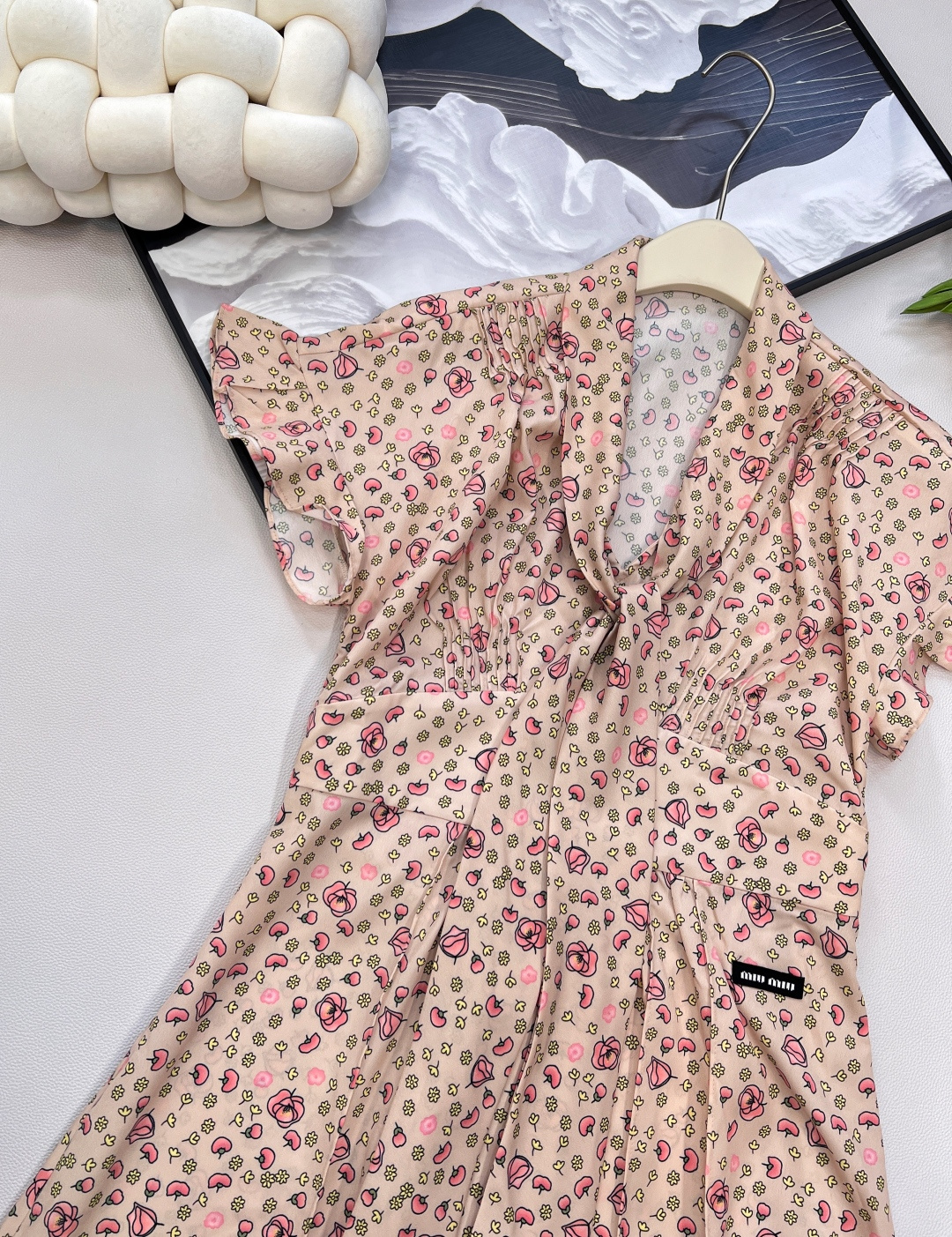 🆕Miumiu2025新款系带花边袖口碎花长裙，定制YB进口斜纹稠材质 冰爽透气 舒适有型 系带泡泡袖连