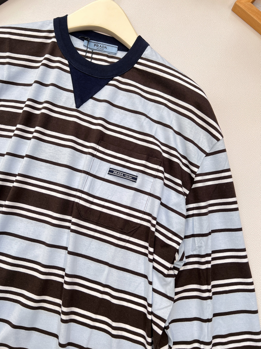 🆕Prada25Ss春夏新款薄荷巧克力🍫🩵条纹长袖圆领T恤丨⚠独家高版出品！超级高级的配色搭配 宽松版型