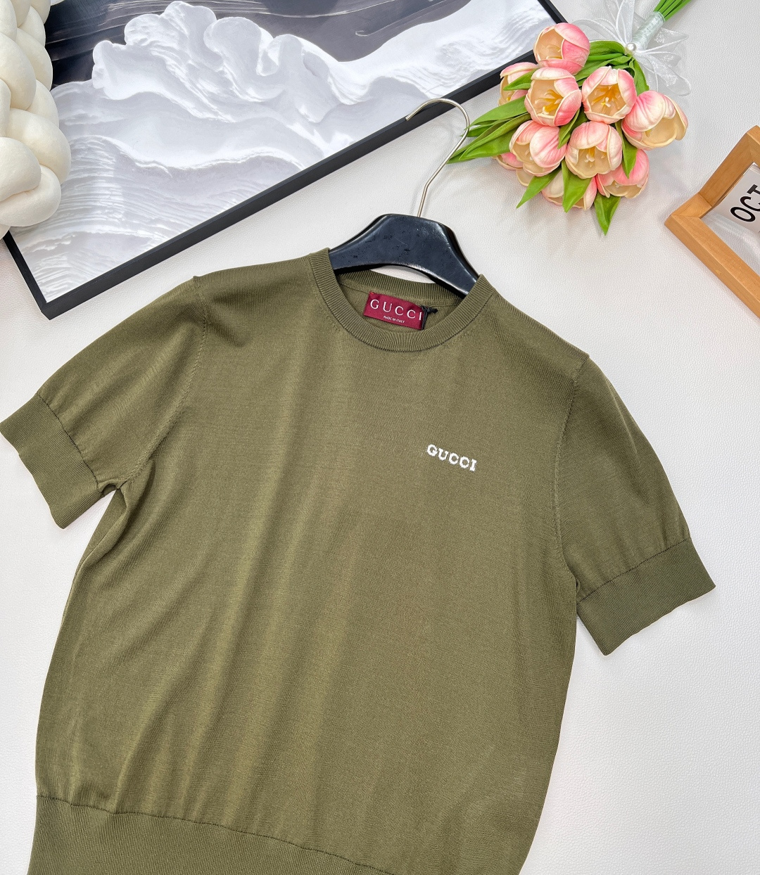 🆕Gucci2025新款徽标字母针织短袖，定制YB丝毛纱线织造 柔软亲肤 舒适有型 圆领针织短袖剪裁 美