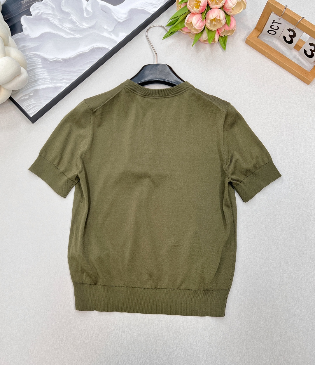 🆕Gucci2025新款徽标字母针织短袖，定制YB丝毛纱线织造 柔软亲肤 舒适有型 圆领针织短袖剪裁 美