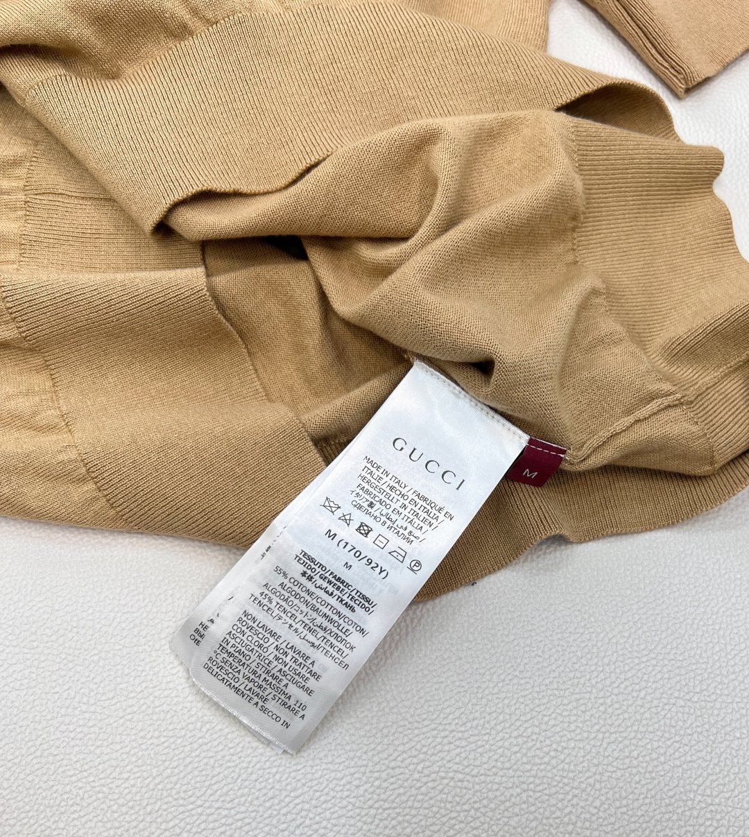 🆕Gucci2025新款徽标字母针织短袖，定制YB丝毛纱线织造 柔软亲肤 舒适有型 圆领针织短袖剪裁 美