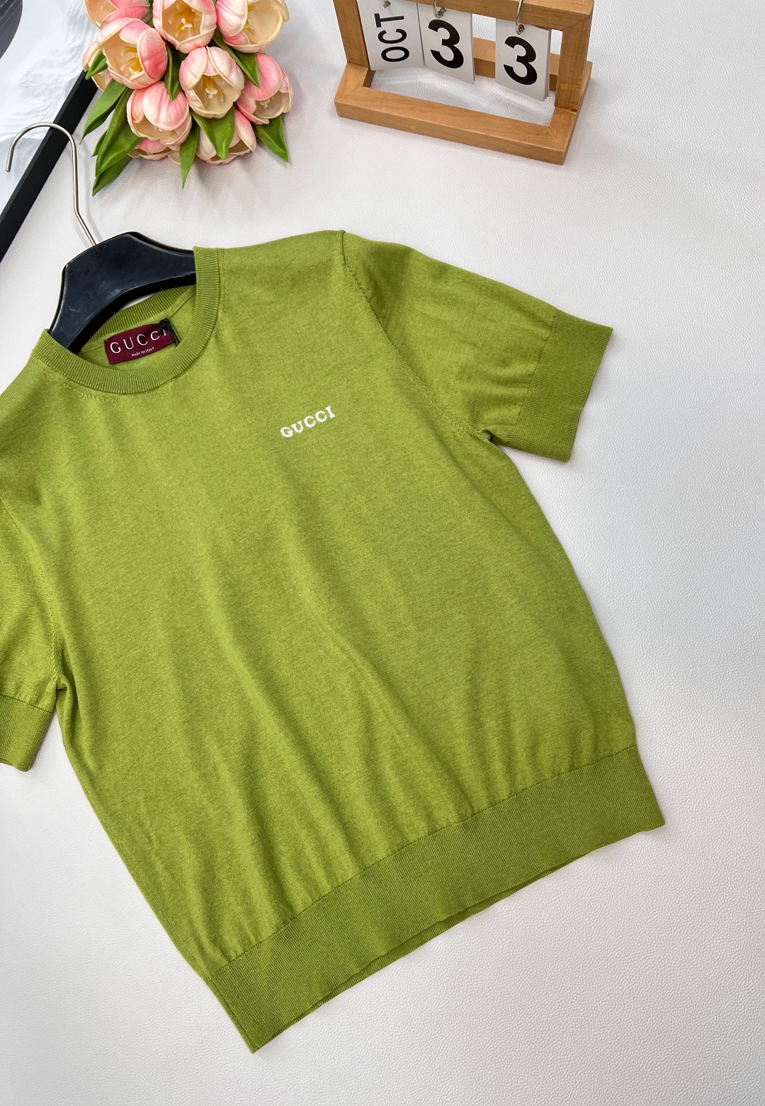 🆕Gucci2025新款徽标字母针织短袖，定制YB丝毛纱线织造 柔软亲肤 舒适有型 圆领针织短袖剪裁 美