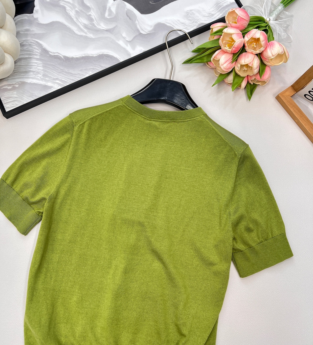 🆕Gucci2025新款徽标字母针织短袖，定制YB丝毛纱线织造 柔软亲肤 舒适有型 圆领针织短袖剪裁 美