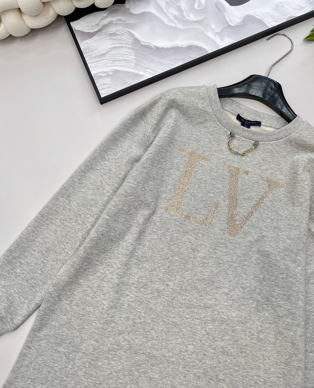 🆕Louis Vuitton25Fw早秋新款字母烫钻链条长款卫衣丨⚠独家高版出品！长款套头卫衣裁剪 可上