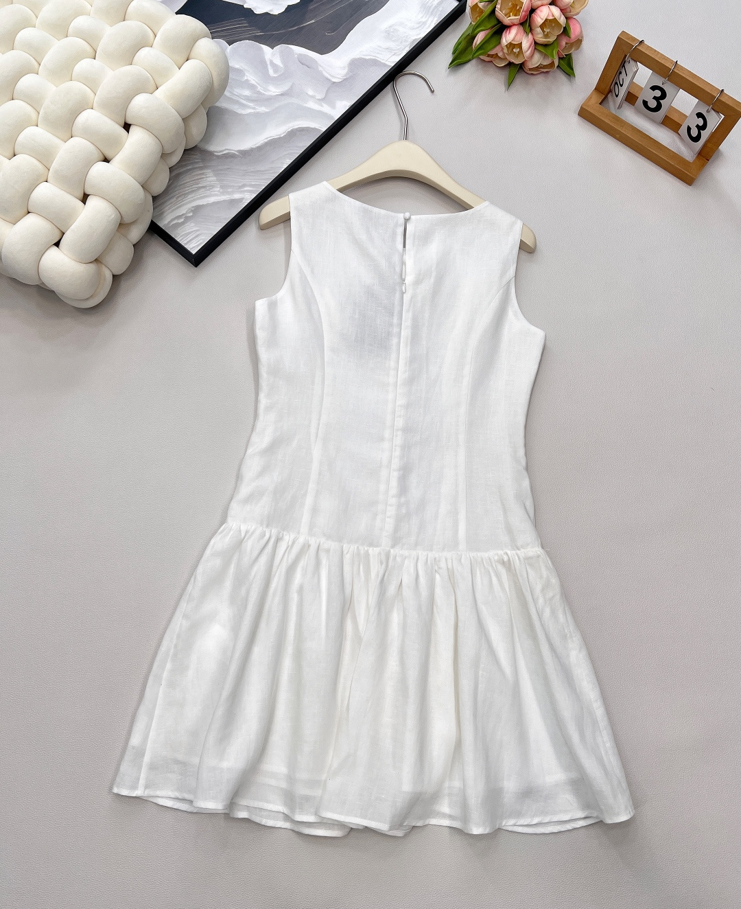 🆕Ralph Lauren新款战马刺绣无袖连衣裙，宛如一件行走的艺术品，于无声处彰显非凡品味。 甄选上乘