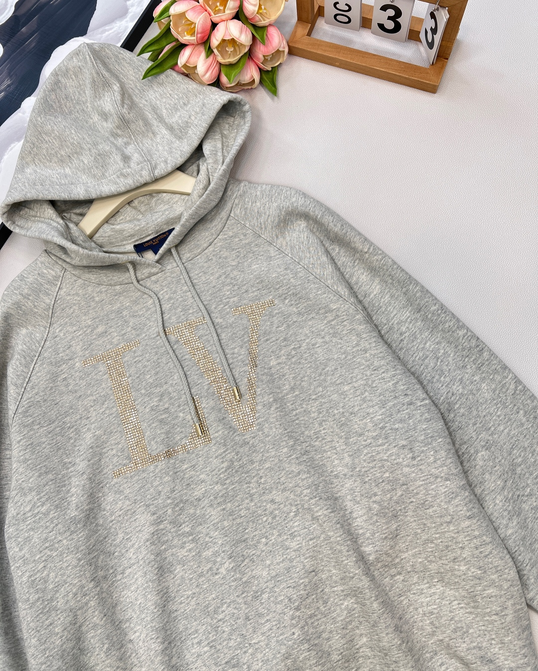 🆕Louis Vuitton25Fw早秋新款字母烫金连帽卫衣丨⚠独家yb开发！高版出品！ 连帽长袖套头卫