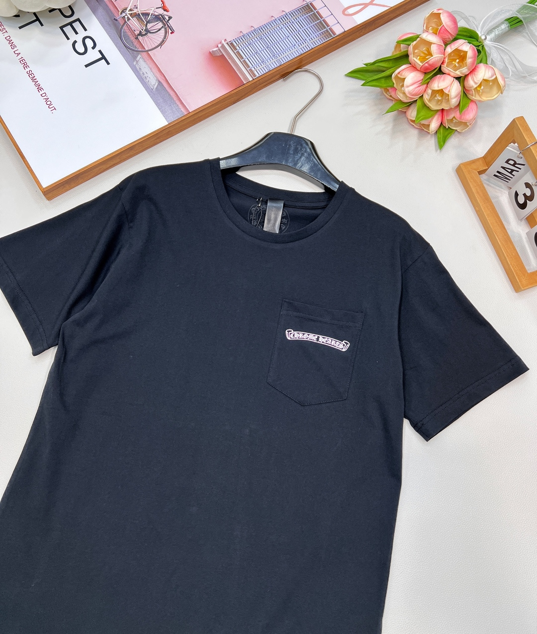 🆕Chrome hearts 克罗心经典永不过时的后背印花短袖时尚圈瞬息万变，但克罗心的魅力却始终如一。