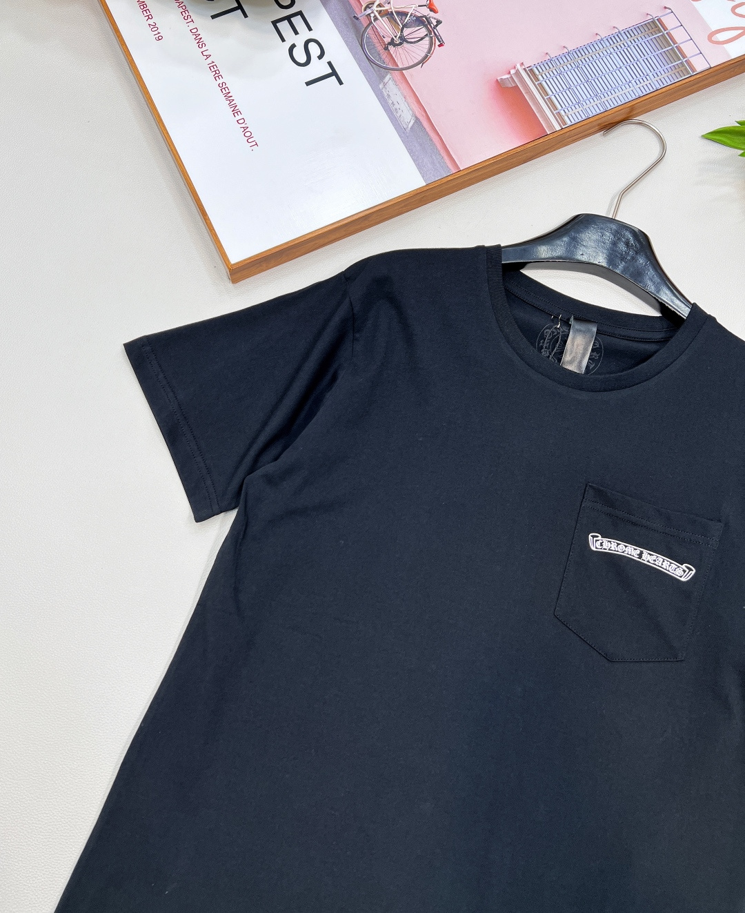 🆕Chrome hearts 克罗心经典永不过时的后背印花短袖时尚圈瞬息万变，但克罗心的魅力却始终如一。