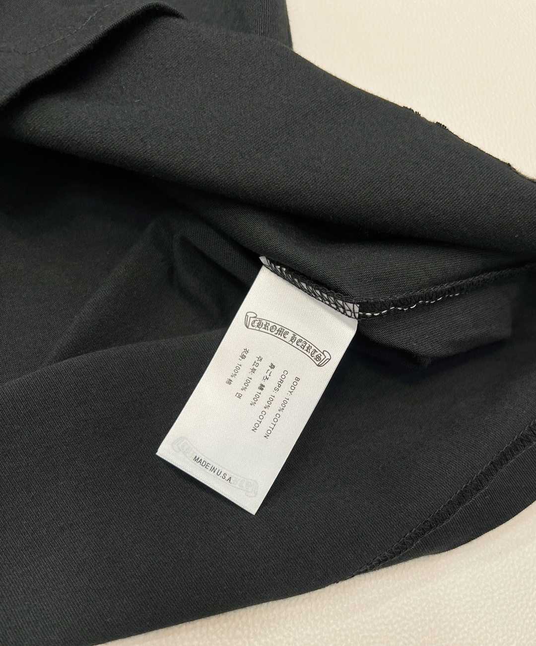 🆕Chrome hearts 克罗心经典永不过时的后背印花短袖时尚圈瞬息万变，但克罗心的魅力却始终如一。