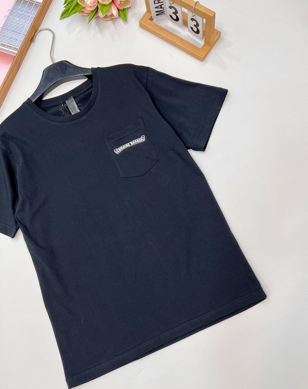 🆕Chrome hearts 克罗心经典永不过时的后背印花短袖时尚圈瞬息万变，但克罗心的魅力却始终如一。