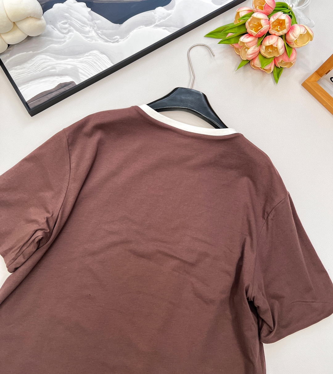 🆕Miumiu2025新款字母贴片徽标圆领宽松两面穿短袖T恤，定制YB原生全棉材质 透气舒适 质感十足 