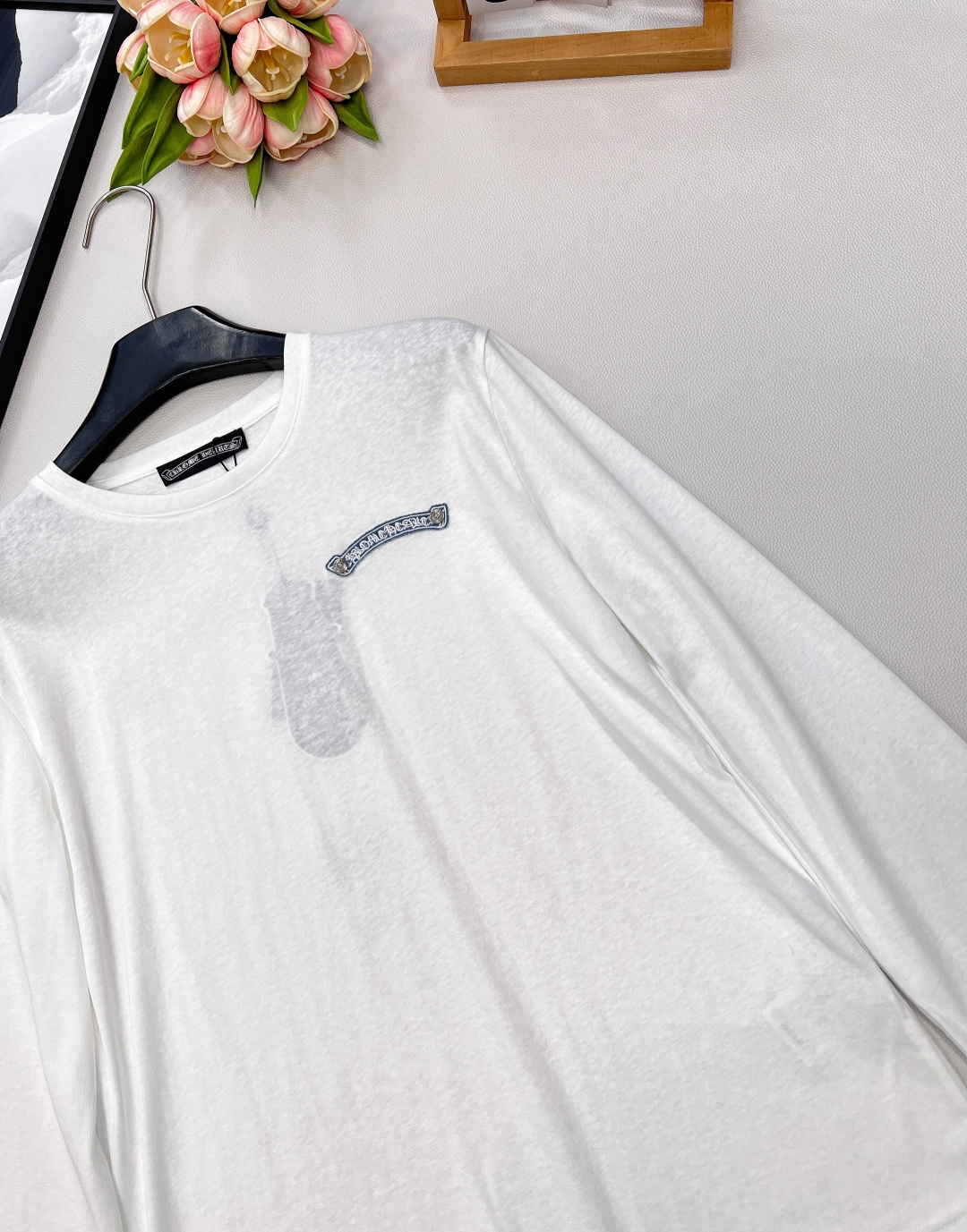 🆕Chrome Hearts 新款字母刺绣贴片防晒打底衫，经典纯白底色，简约又高级，轻松适配各种穿搭风格