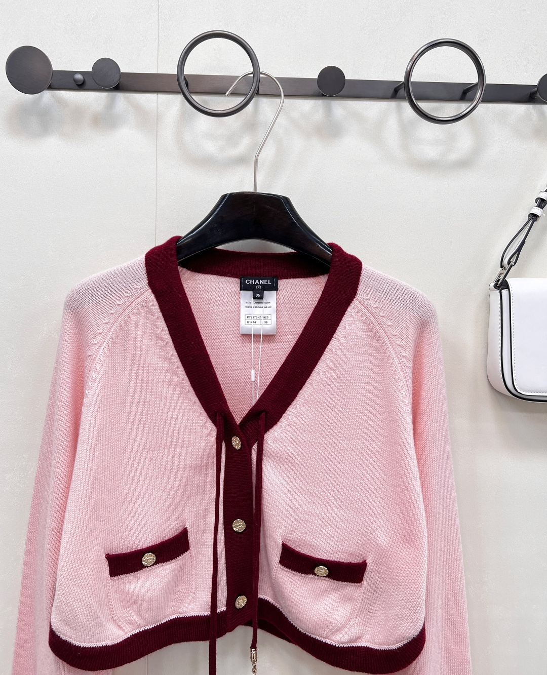 🆕Chanel25A手工坊系列新款撞色包边系带针织短开衫丨⚠独家高版出品！致敬经典的小香设计减龄又调皮的