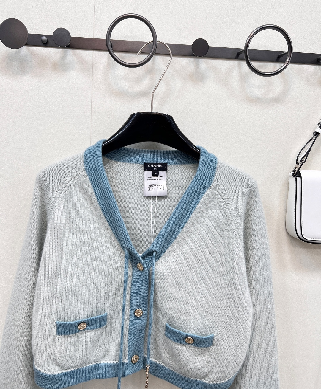 🆕Chanel25A手工坊系列新款撞色包边系带针织短开衫丨⚠独家高版出品！致敬经典的小香设计减龄又调皮的
