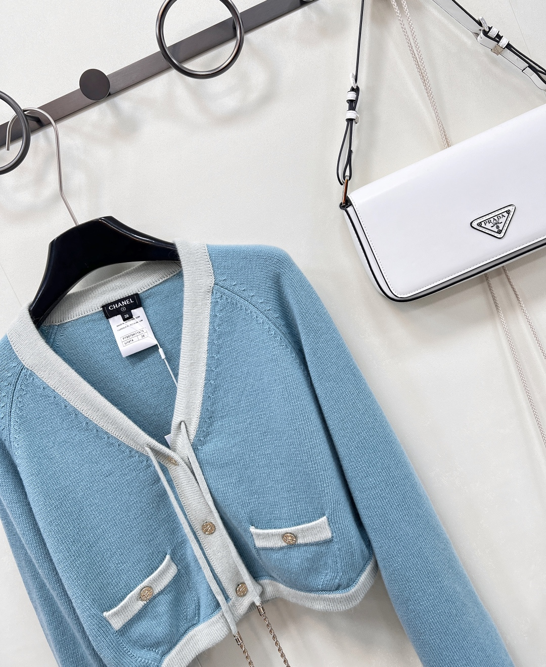 🆕Chanel25A手工坊系列新款撞色包边系带针织短开衫丨⚠独家高版出品！致敬经典的小香设计减龄又调皮的