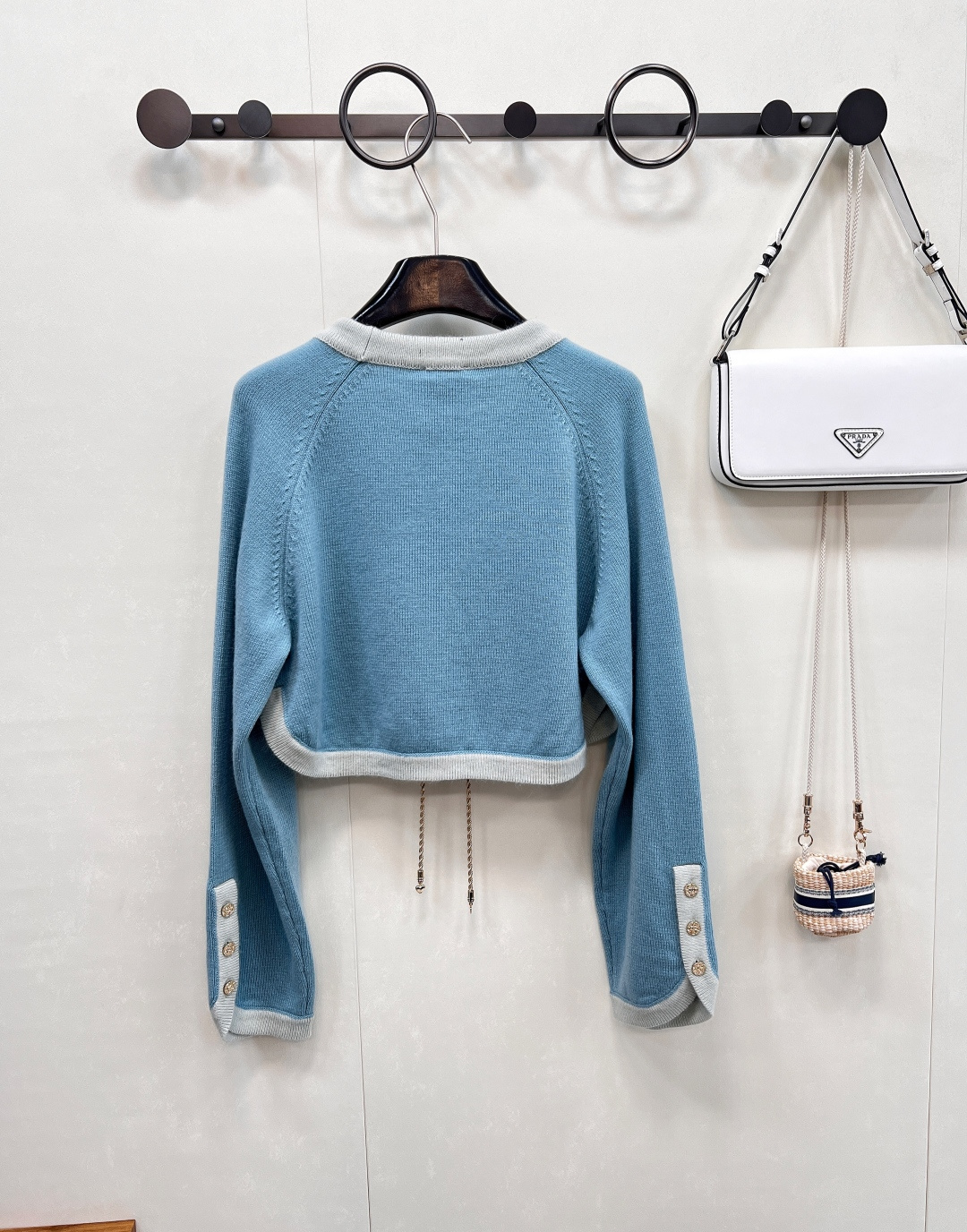 🆕Chanel25A手工坊系列新款撞色包边系带针织短开衫丨⚠独家高版出品！致敬经典的小香设计减龄又调皮的