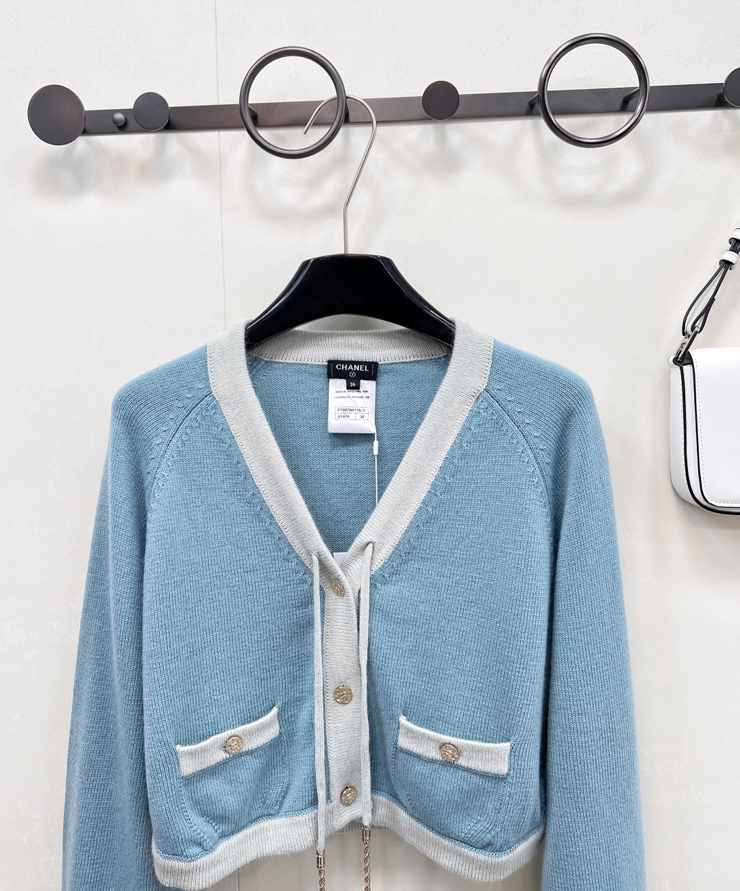 🆕Chanel25A手工坊系列新款撞色包边系带针织短开衫丨⚠独家高版出品！致敬经典的小香设计减龄又调皮的