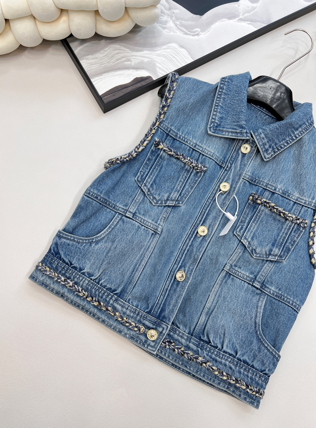 🆕CHANEL新款小香新款奢感重工编织装饰牛仔马甲单穿叠穿都很出彩！定制YB斜纹棉牛仔材质 透气性佳 柔