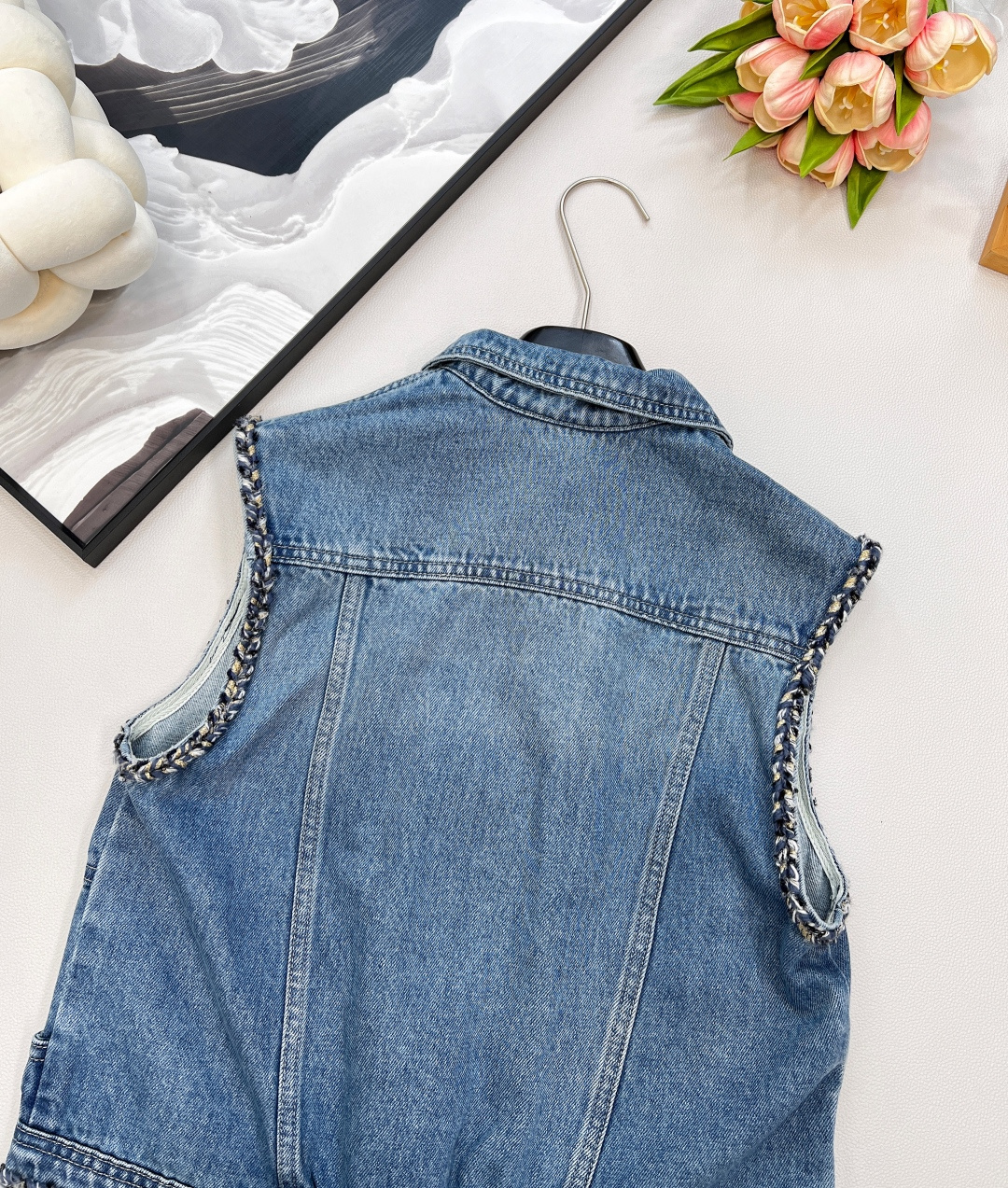 🆕CHANEL新款小香新款奢感重工编织装饰牛仔马甲单穿叠穿都很出彩！定制YB斜纹棉牛仔材质 透气性佳 柔