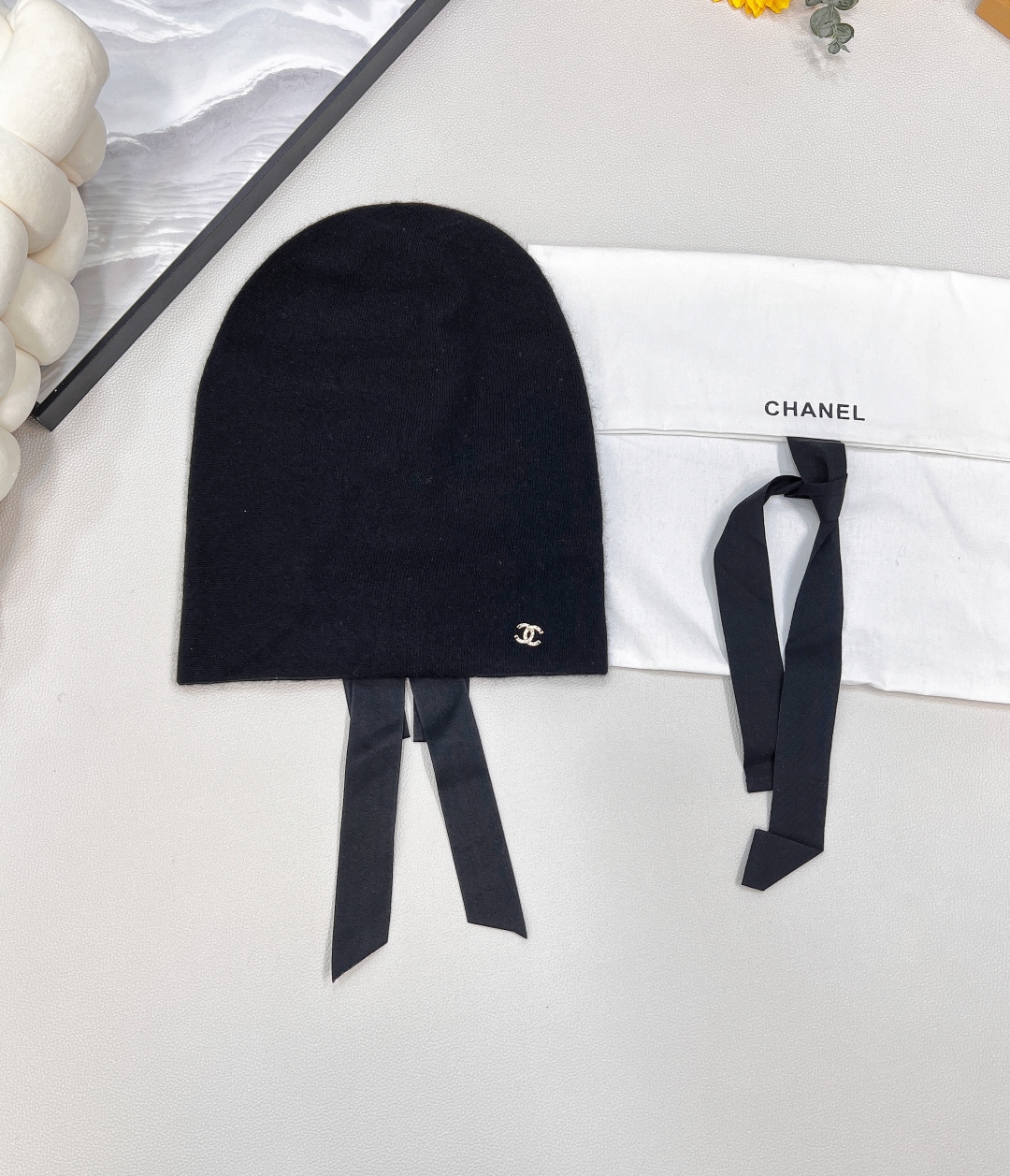 Elegant Chanel-Style Cashmere Beanie Hat with Ribbon Ties - Soft & Warm