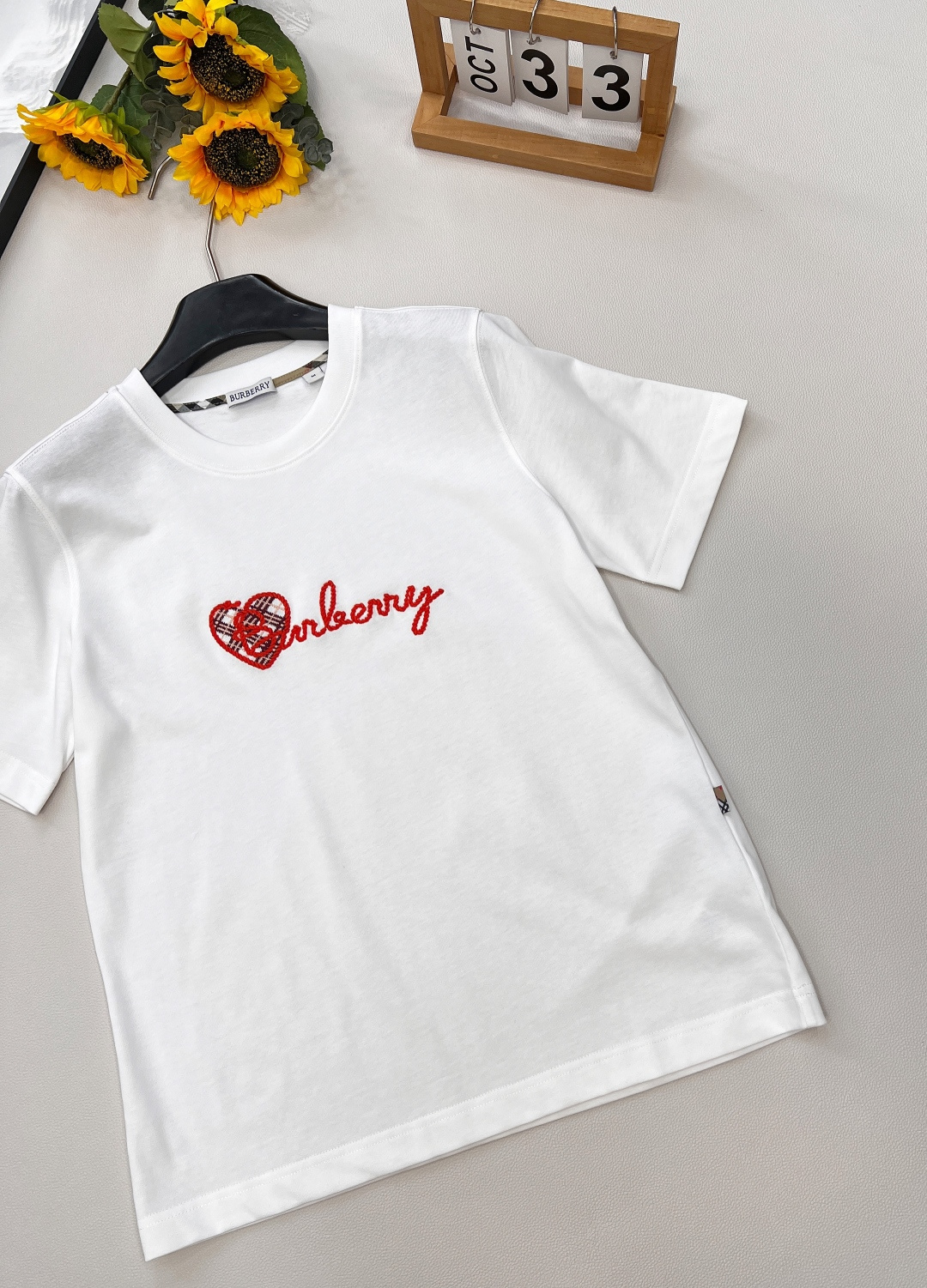 🆕Burberry 25Ss春夏新款 格纹爱心字母刺绣圆领短袖T恤丨⚠独家yb开发！高版出品！！💗真的很