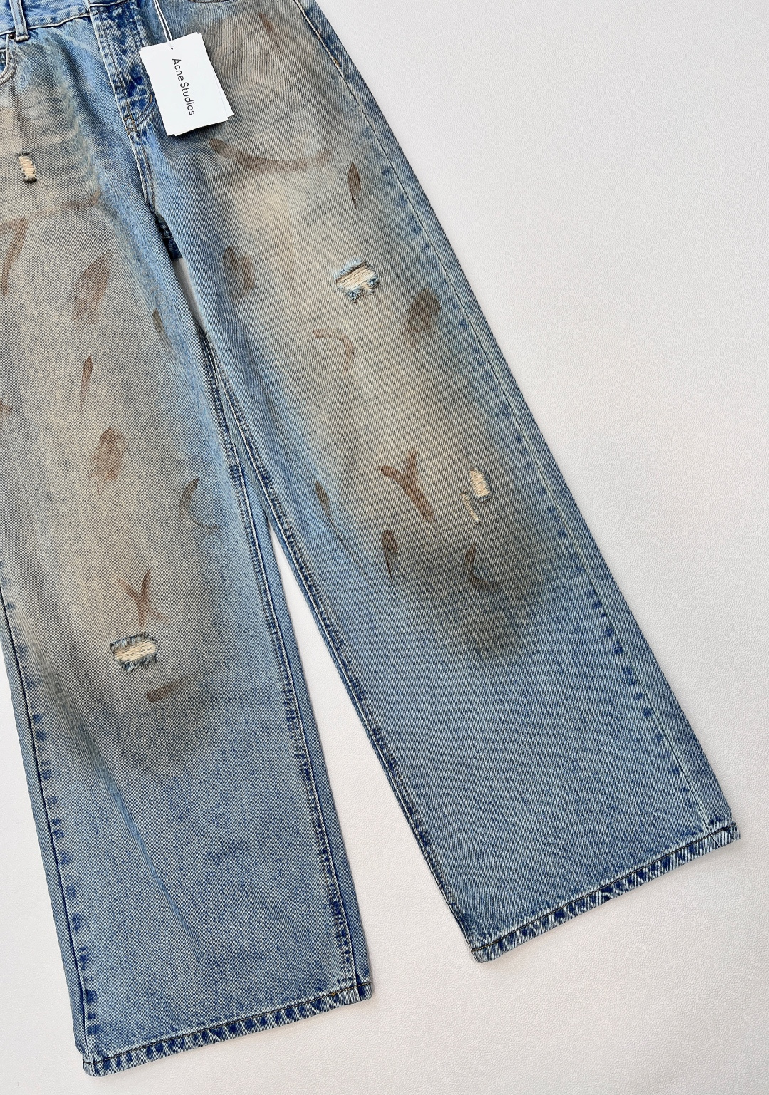 🆕AcneStudios25款早秋新品后拼皮袋做旧双色脏脏破洞长裤，这款孙怡同款某书已经爆了！！脏脏裤直
