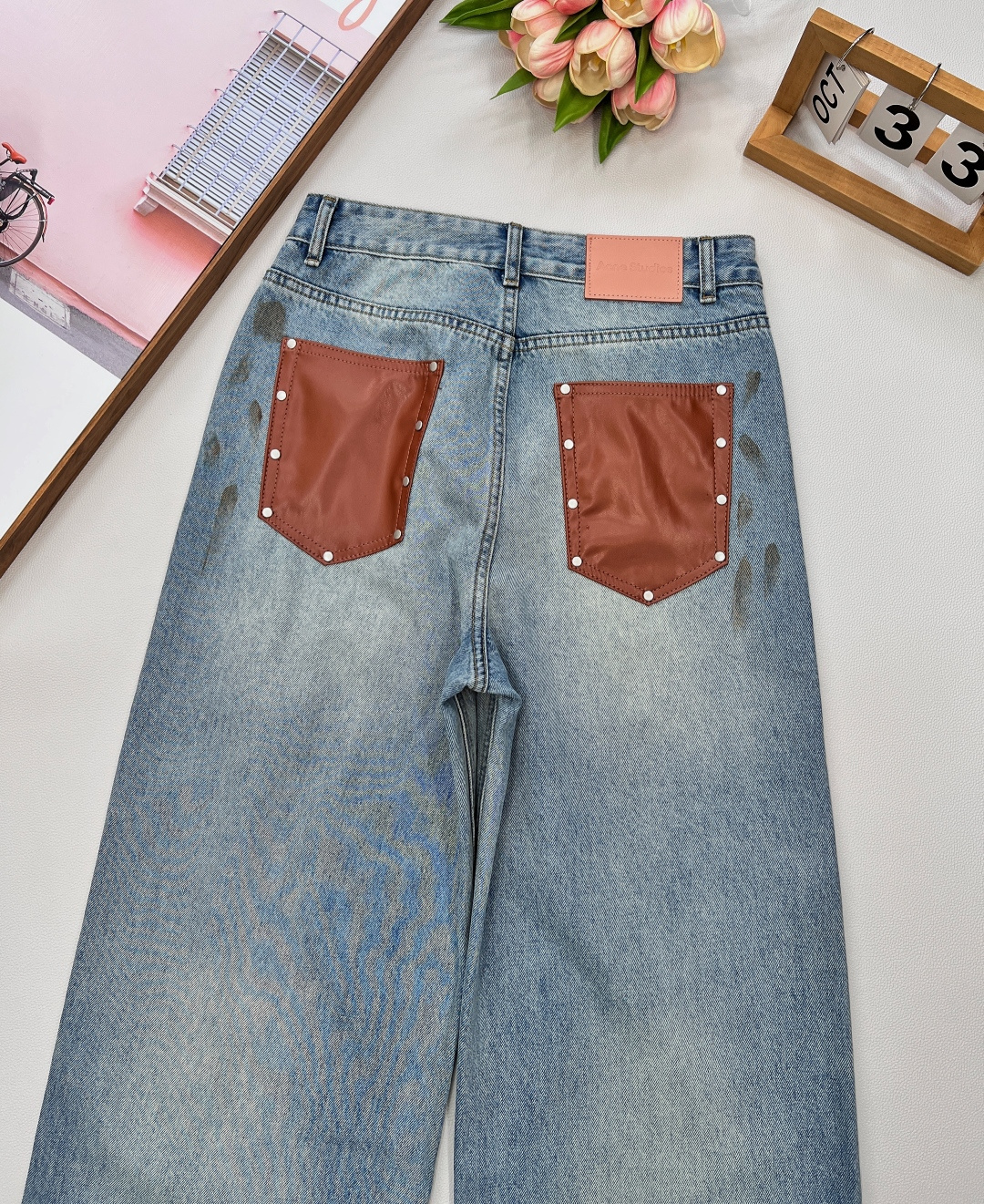 🆕AcneStudios25款早秋新品后拼皮袋做旧双色脏脏破洞长裤，这款孙怡同款某书已经爆了！！脏脏裤直