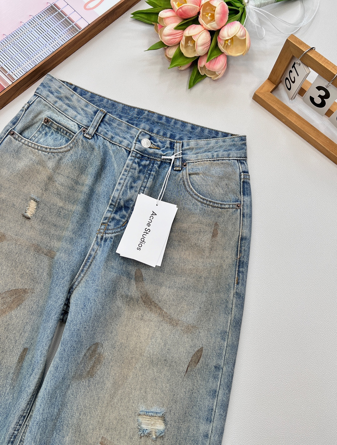 🆕AcneStudios25款早秋新品后拼皮袋做旧双色脏脏破洞长裤，这款孙怡同款某书已经爆了！！脏脏裤直