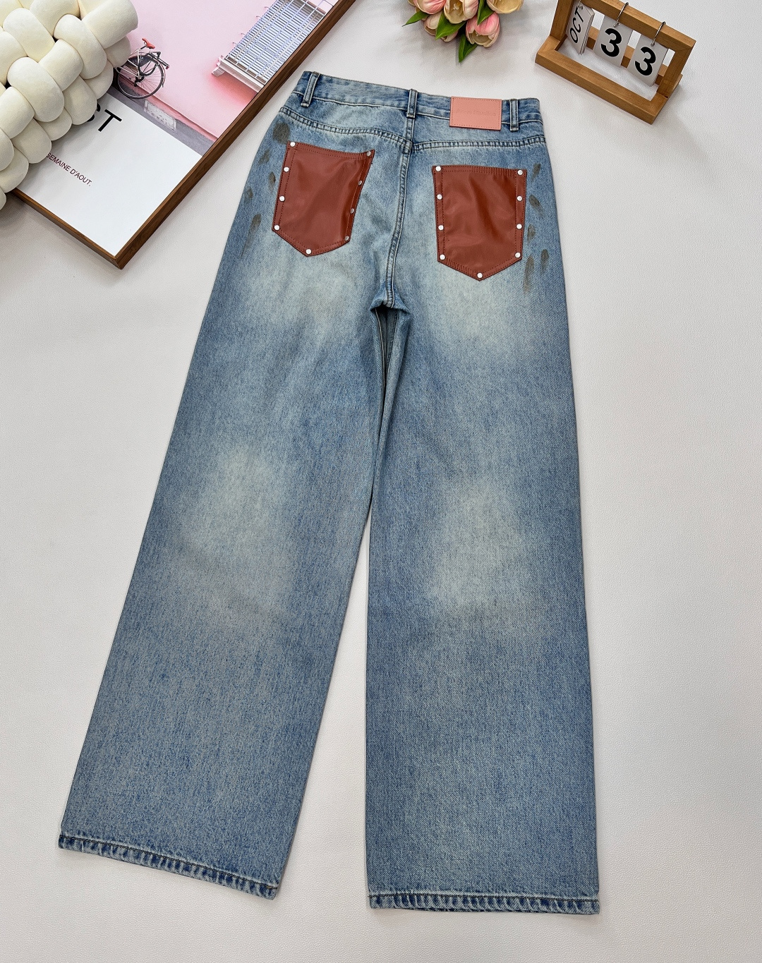 🆕AcneStudios25款早秋新品后拼皮袋做旧双色脏脏破洞长裤，这款孙怡同款某书已经爆了！！脏脏裤直