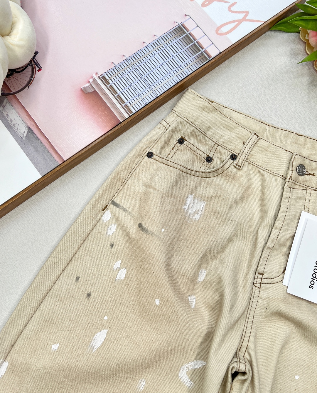 🆕 AcneStudios25款早秋新品后拼皮袋做旧双色脏脏破洞长裤，这款孙怡同款某书已经爆了！！脏脏裤