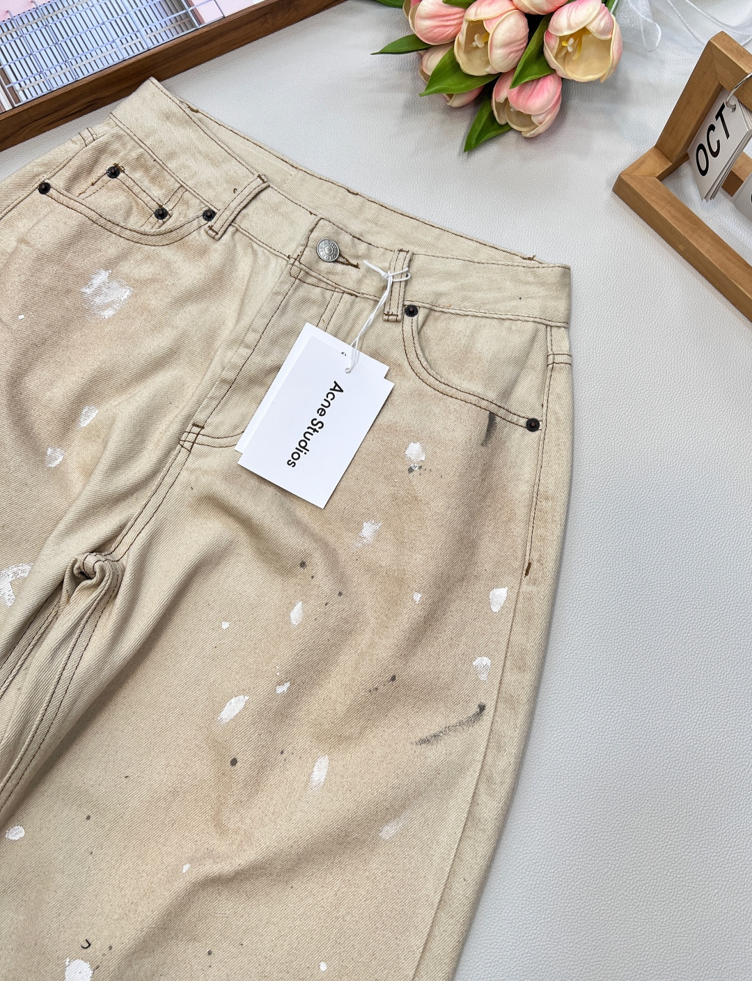 🆕 AcneStudios25款早秋新品后拼皮袋做旧双色脏脏破洞长裤，这款孙怡同款某书已经爆了！！脏脏裤